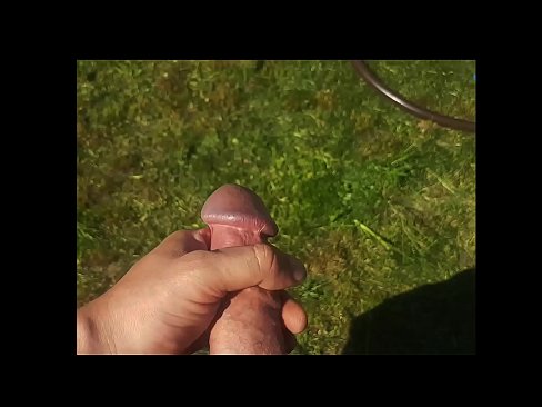 ❤️ Hottie krijt har rôze kut neukt en komt mei in spuit yn in simmertún ❤️ Seksfideo op fy.zoomporno.ru ❌️❤