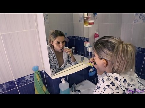 ❤️ Hack mei jonge yn pyjama einiget orale cum yn kont - lety swart ❤️ Seksfideo op fy.zoomporno.ru ❌️❤